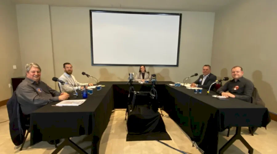 Debate à prefeitura de Gramado: candidatos se unem contra Nestor Tissot, que se destaca com respostas firmes