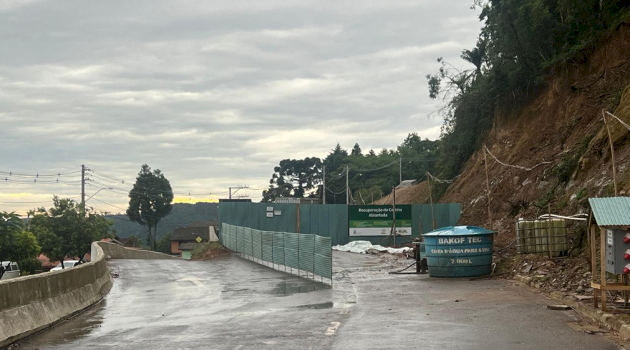 Avenida Perimetral liberada para o fluxo de veículos