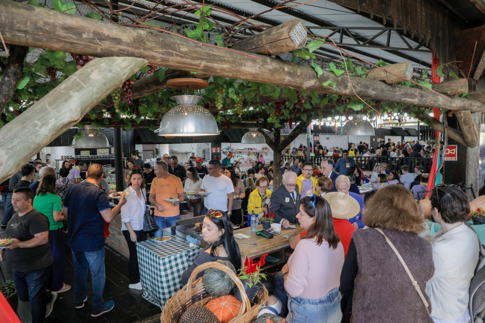 34ª Festa da Colônia de Gramado abre quebrando recordes de vendas