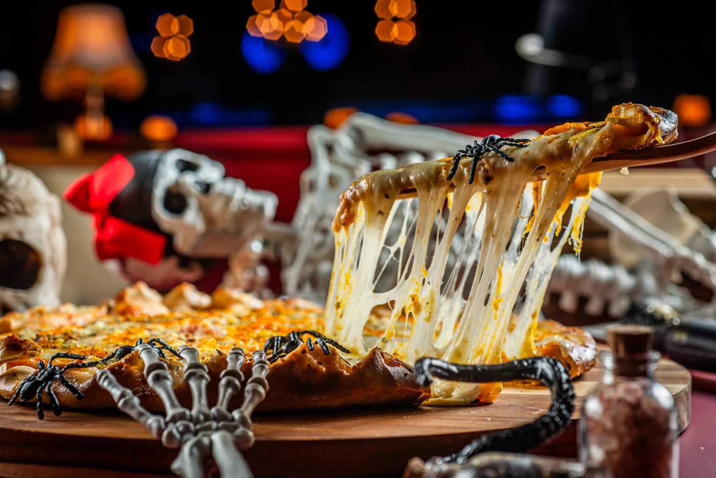 Cara de Mau e Scur realizam intensa programação de Halloween