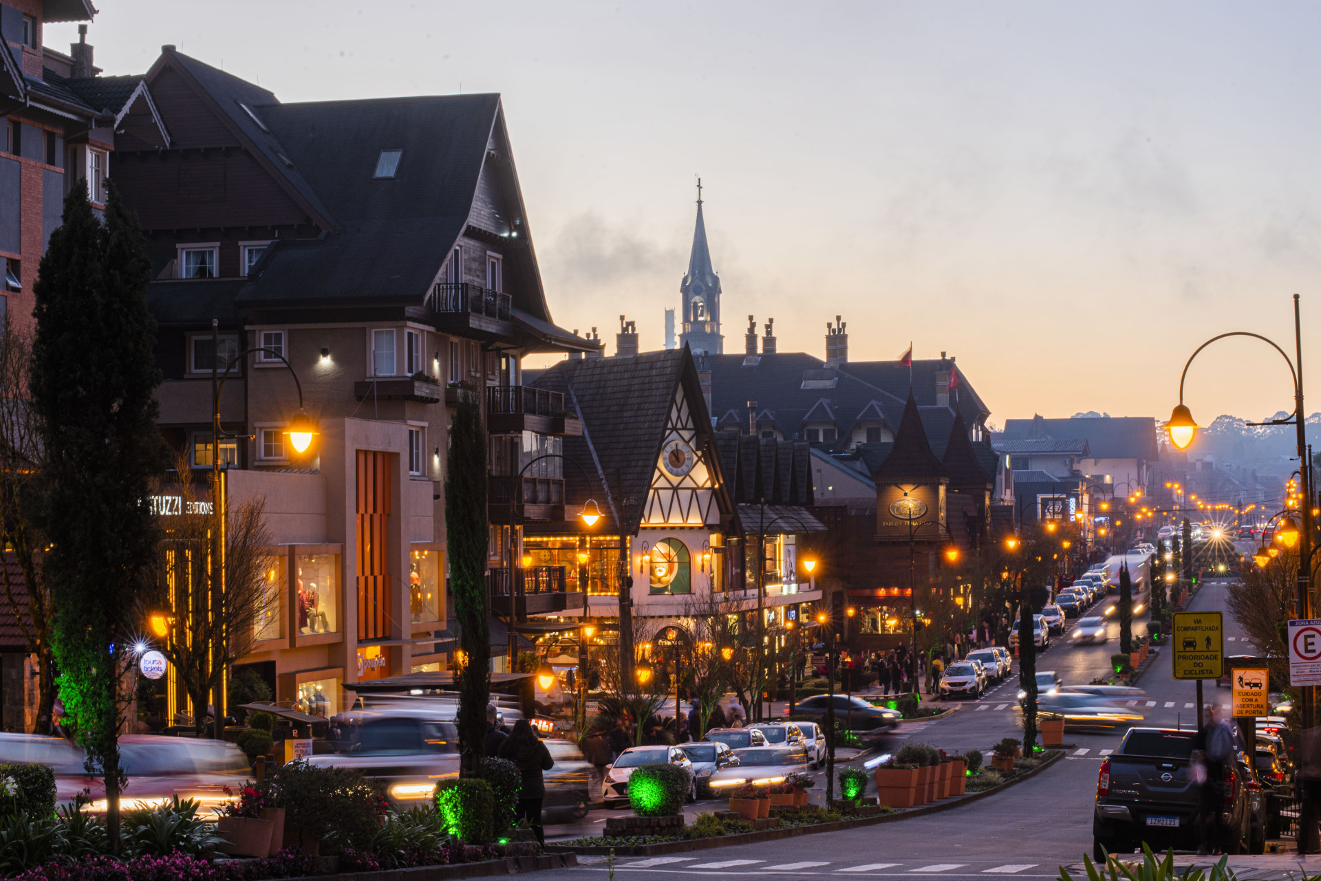 Gramado é o destino mais buscado do Brasil por famílias e entra no top 4 nacional da Booking.com