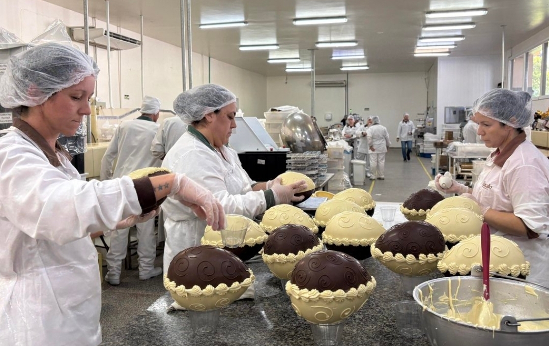 Gramado projeta recorde na Páscoa com expansão da produção de chocolate artesanal