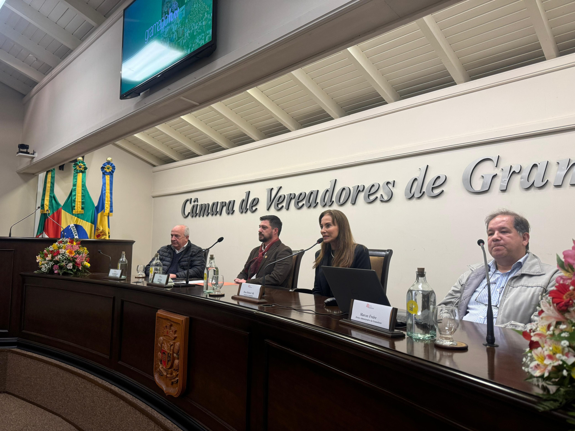 Gramadotur apresenta estrutura e funcionamento em sessão especial na Câmara, mas evita dados financeiros