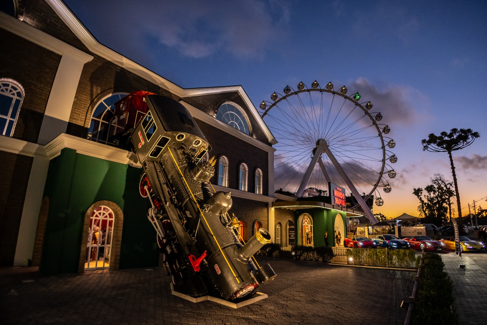Parque Mundo a Vapor comemora dois anos da roda-gigante que se tornou cartão postal de Canela