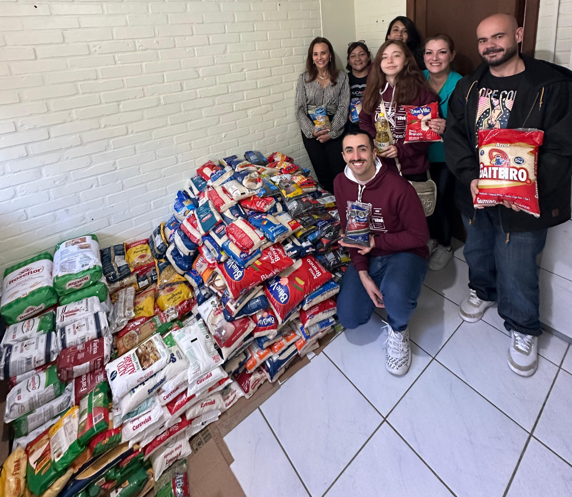 Programa Educavídeo entrega alimentos para a Secretaria de Cidadania e Assistência Social