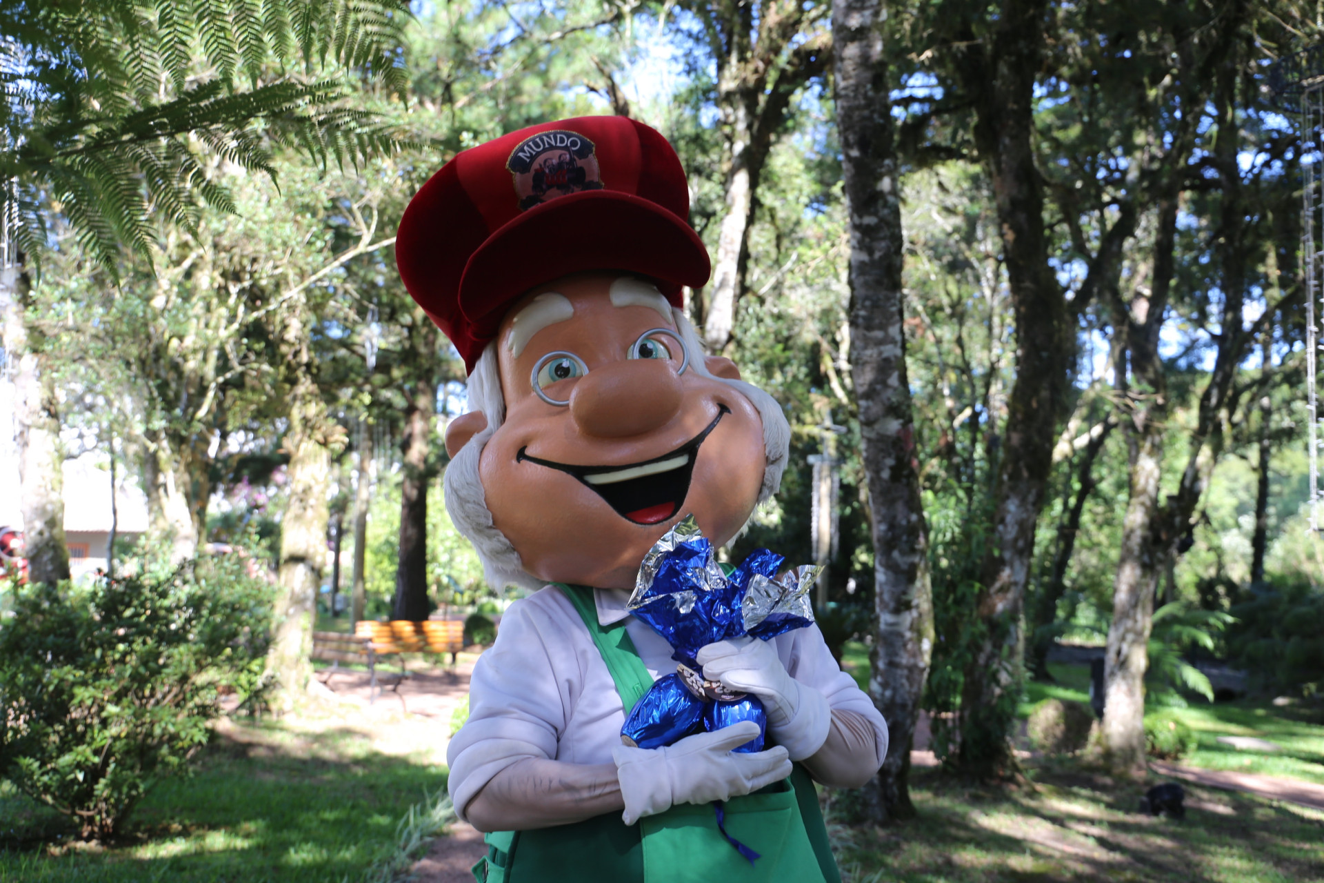 Programação especial no Parque Mundo a Vapor tem caça aos ovos e passeio de trem gratuitos