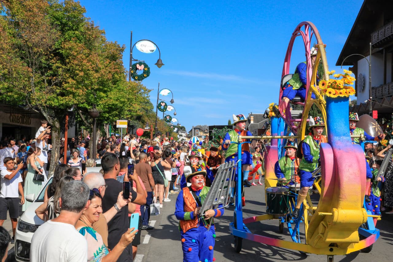 Recheada de atrações gratuitas, ChocoPáscoa deve movimentar Gramado no feriadão