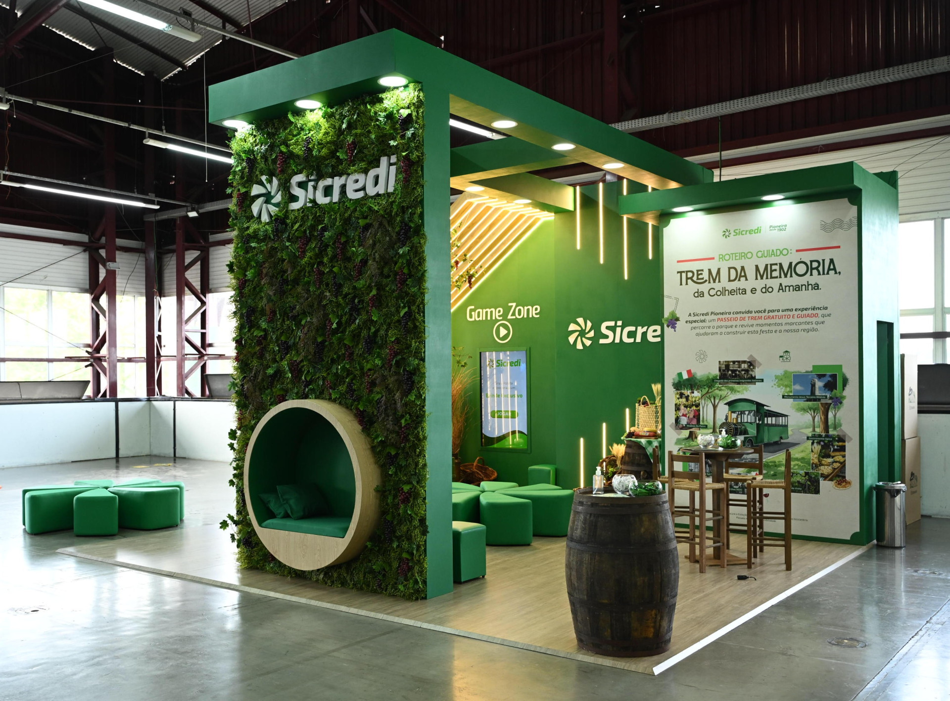 Sicredi Pioneira marca presença na Festa da Uva com experiências imersivas para visitantes e comunidade